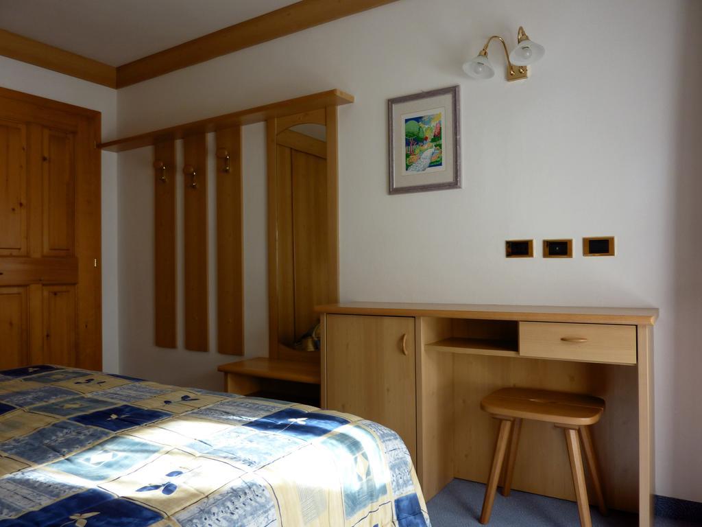 Appartamenti Majon Sotroi Campitello di Fassa Exterior foto
